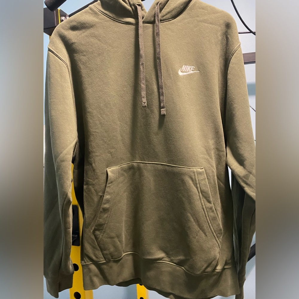 Women's Nike Green No Zip Long Sleeve Hoodie w/ White Warm Interior Size Medium